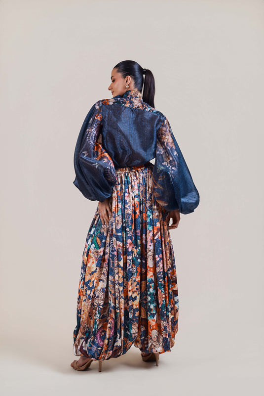 Day bloom bell sleeve shirt