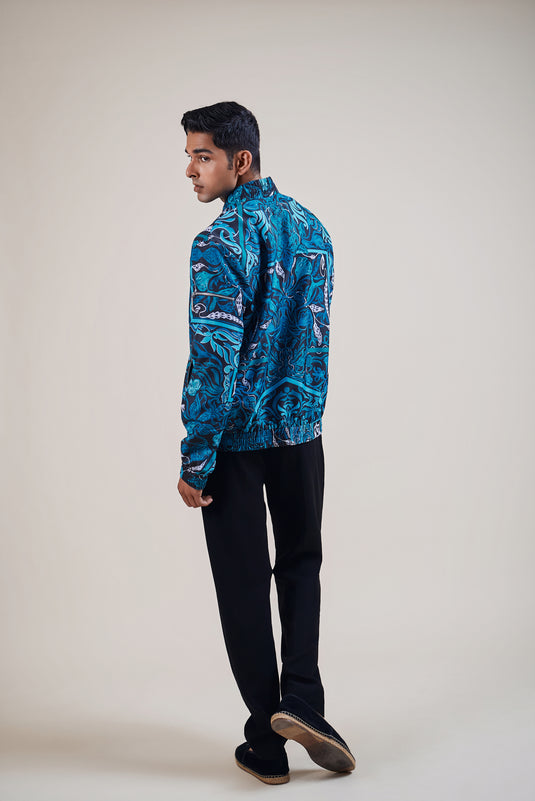 Sometsuke black-turquoise plant bomber
