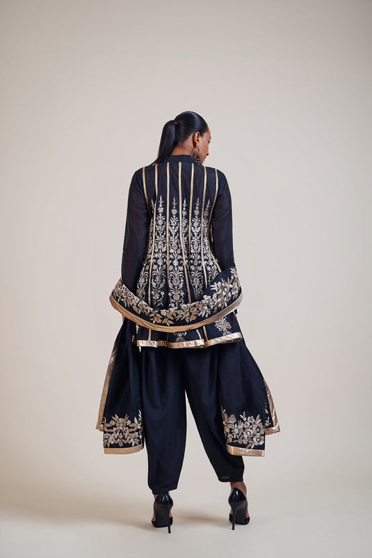 Cult black-gold short anarkali