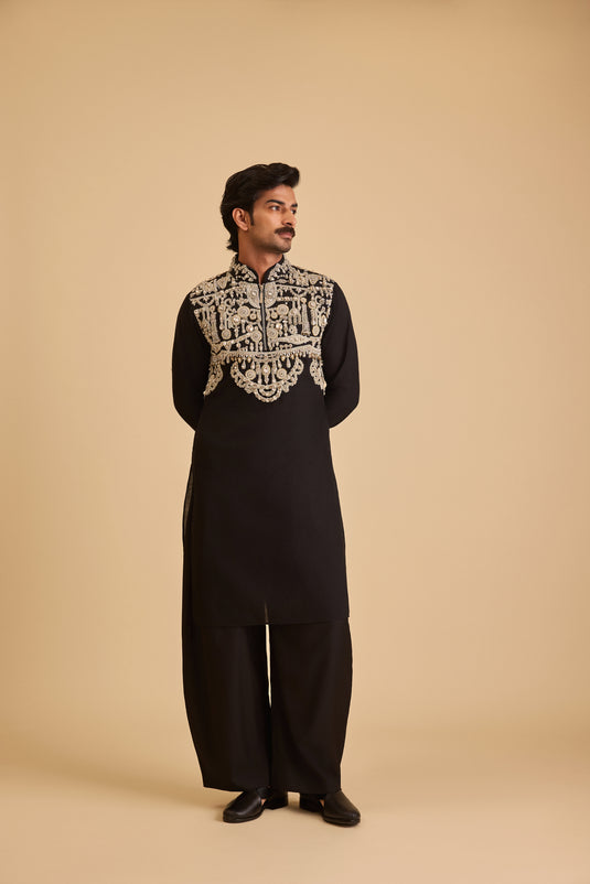 Miraas necklace kurta