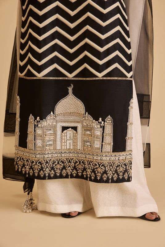 Miraas taj mahal kurta
