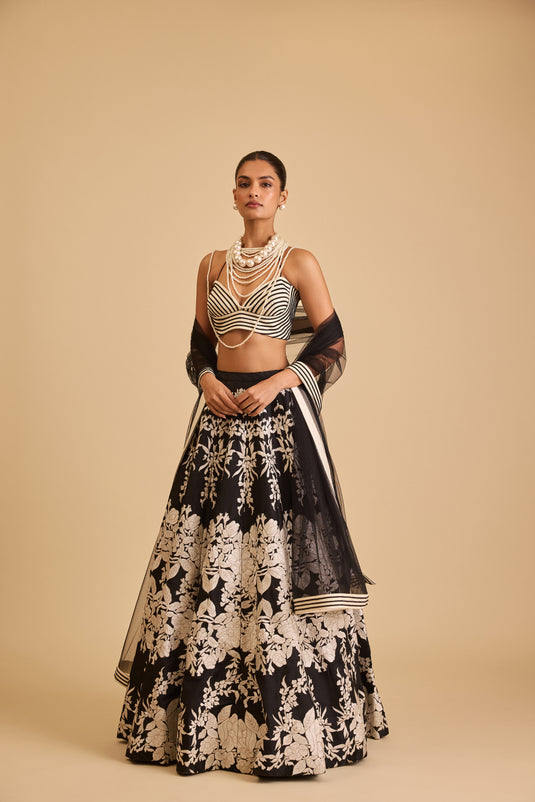 Miraas floral lehenga