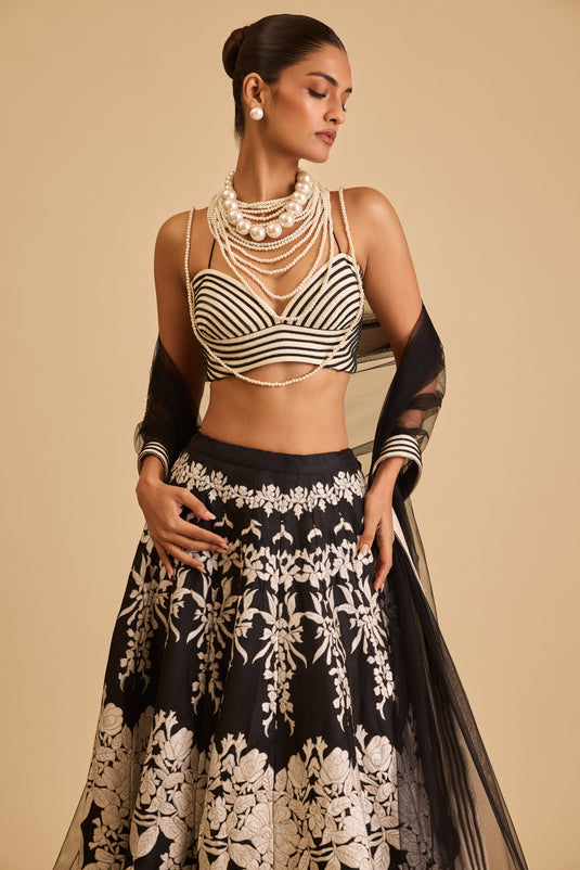 Miraas floral lehenga