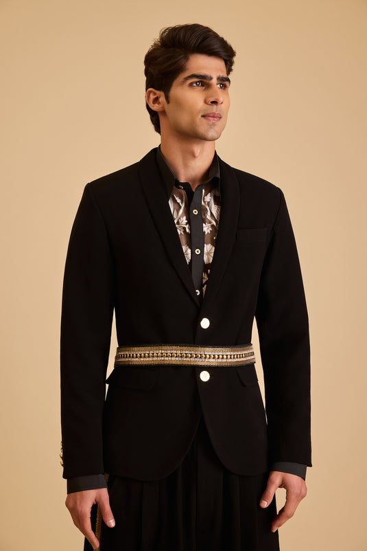 Miraas metal suit