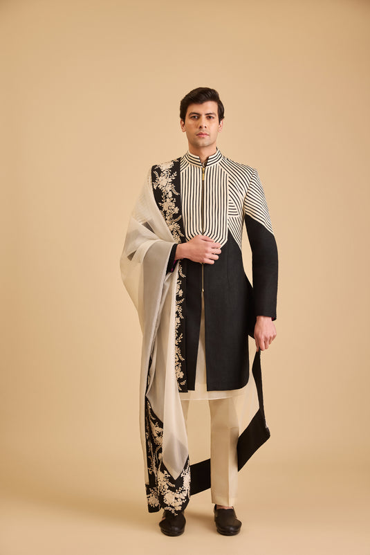 Miraas gara dupatta narrow