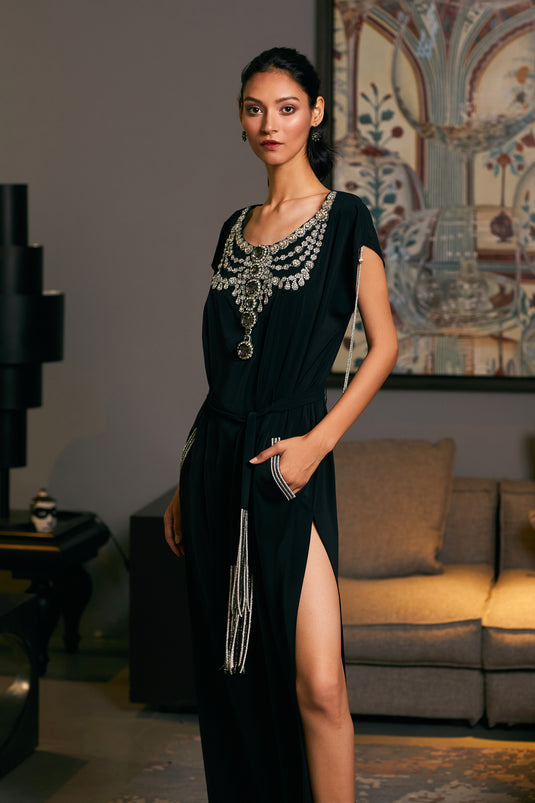 GOE necklace kaftan