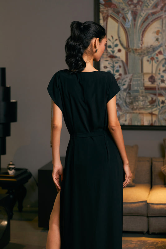 GOE necklace kaftan