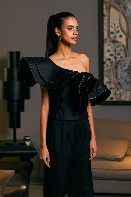 GOE asymmetric corset