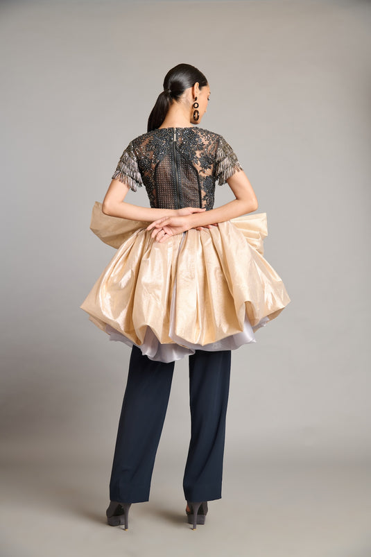 NS gunmetal mixed media top