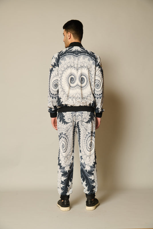 checkmate Digital spine track