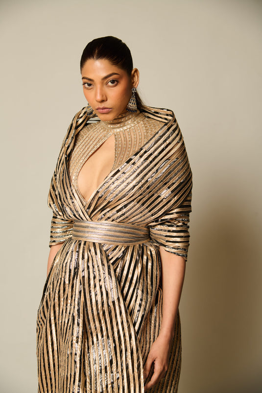 checkmate Black-gold shadow strip dupatta
