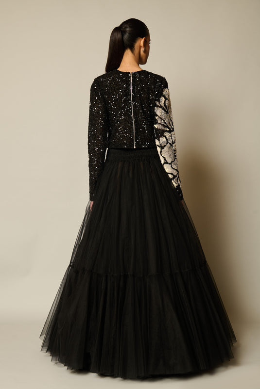 checkmate Black-ivory sequin floral top