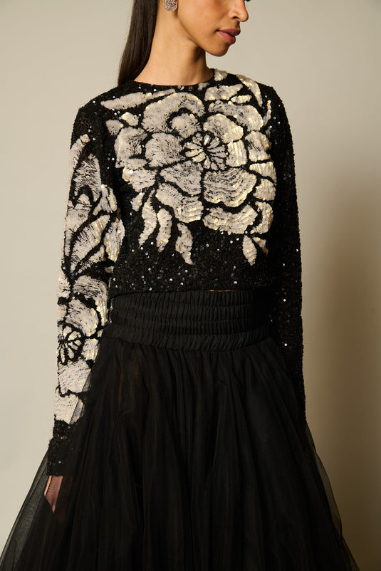 checkmate Black-ivory sequin floral top