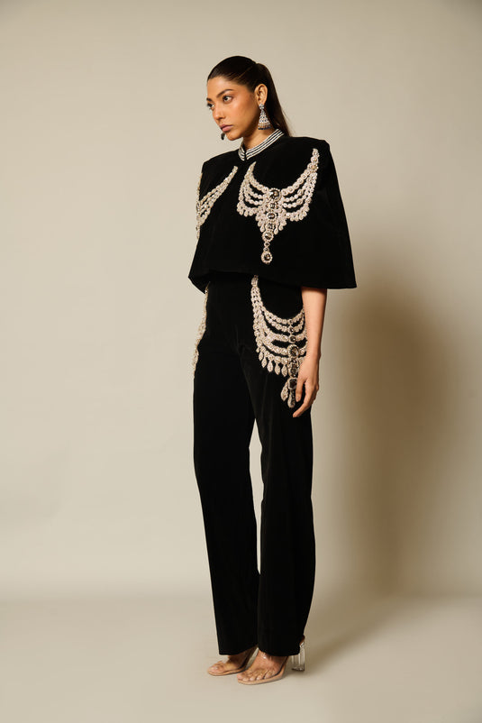 checkmate Necklace cape