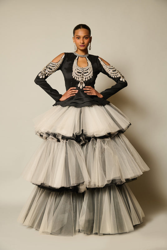 checkmate Cold shoulder necklace top