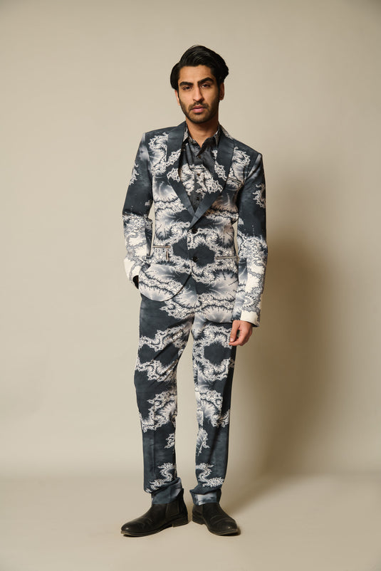 checkmate Digital thunder suit