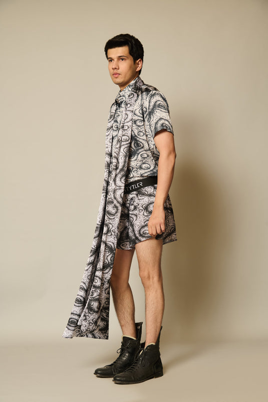 checkmate Digital eye-spy stole