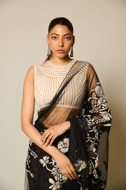 checkmate black-ivory floral saree