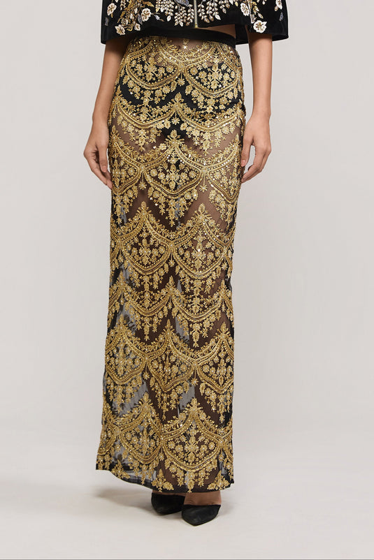 Unapologetic thread work skirt