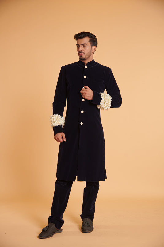 husn Noir ultra luxe gajra traditional formal