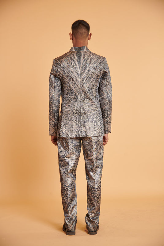 husn Mughal arian traditional