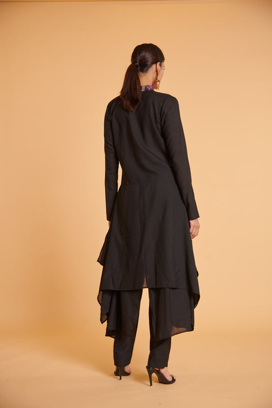 husn Noir grape draped traditional casual