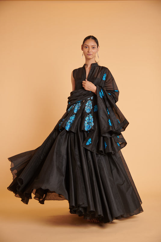 husn Noir cerulean booti anarkali