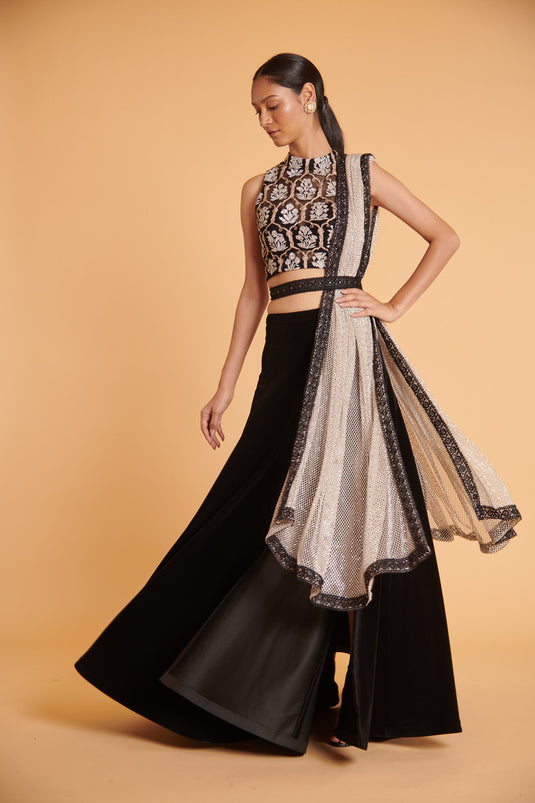 husn Noir ultra glam aari tradition