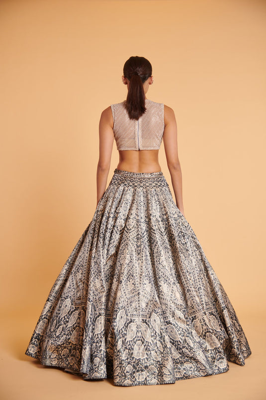 husn Mughal steel tradition