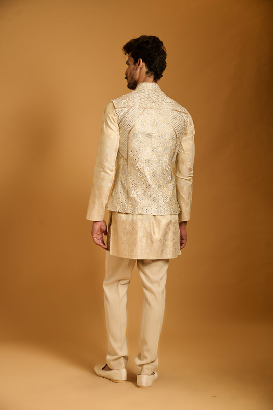 Trifecta ivory crystal bandi