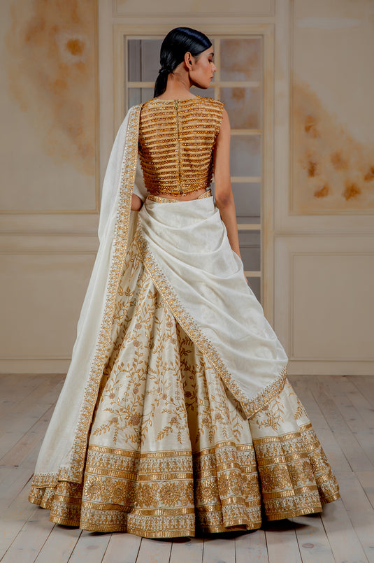 Ambrosia Florian Lehanga