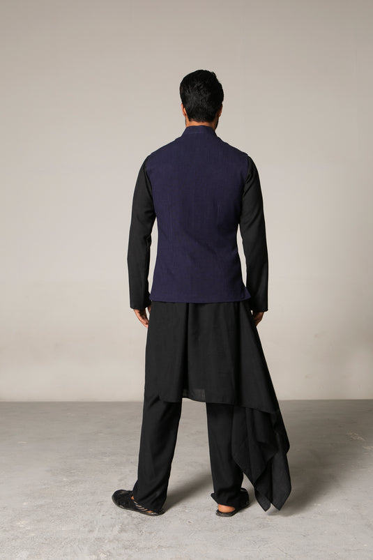 Cult Metal Thread Bundi with Cascade Kurta Him