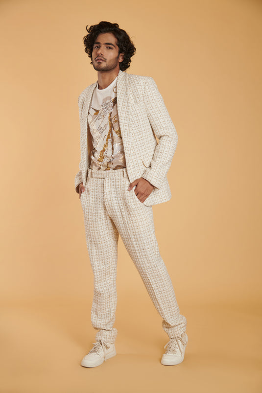 Gilded vanilla tweed formal.