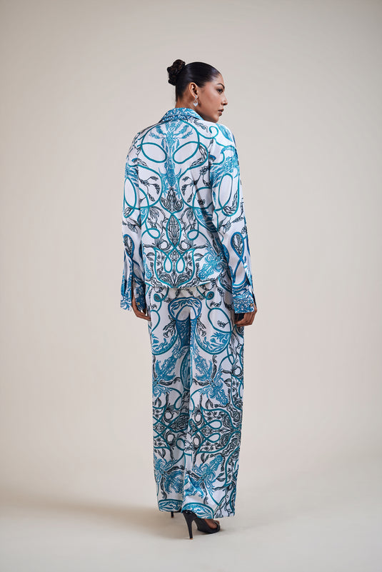 Sometsuke white-emerald vase co-ord