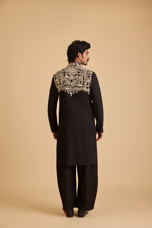 Miraas necklace kurta
