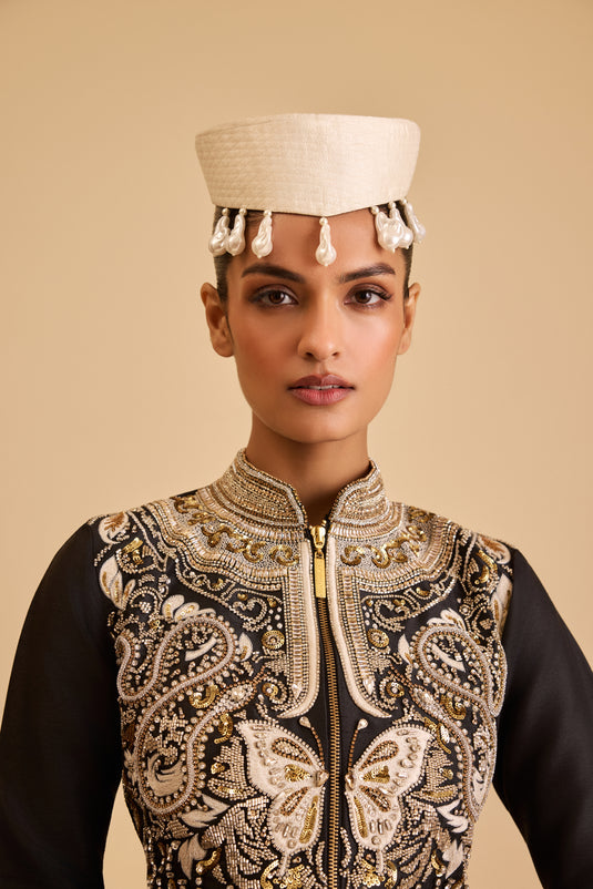 Miraas pearl drop hat