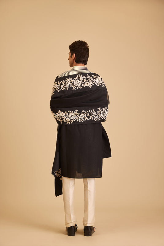 Miraas gara dupatta broad