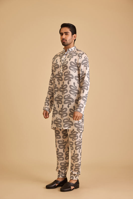 Miraas ivory snake print kurta