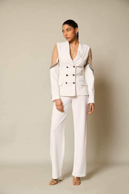 checkmate Ivory necklace suit