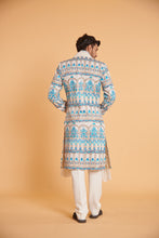 Load image into Gallery viewer, Vanilla cerulean aari traditional formal drape
